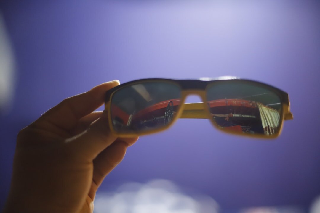 augmented reality news glasses